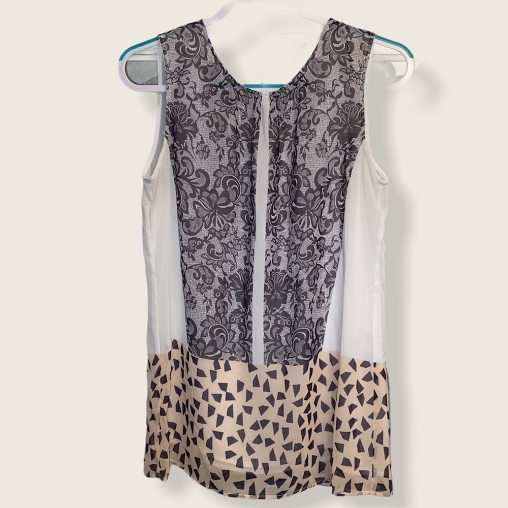 CAbi tunic blouse sleeveless round neck floral/geometric print Sz S